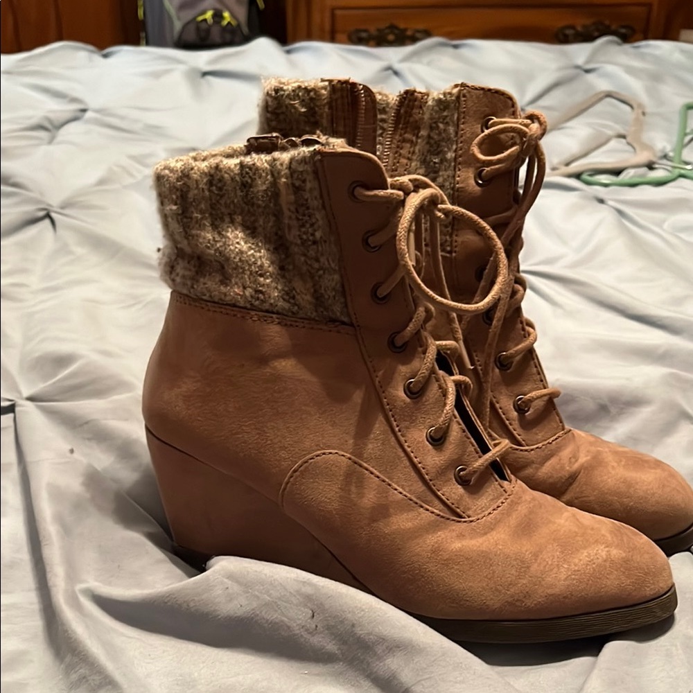 Women's Tan Wedge Ankle Boots